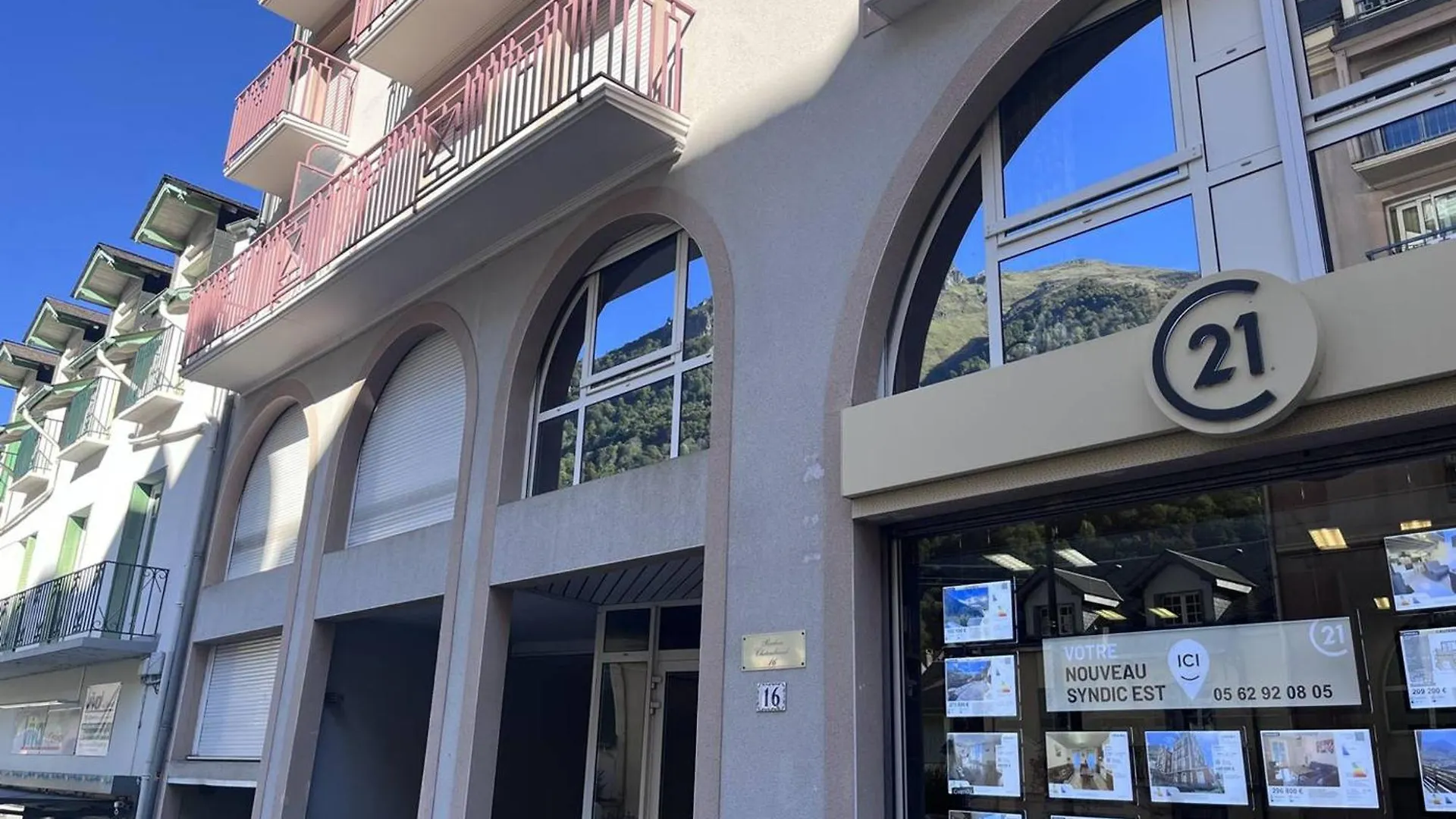 Appartement Studio Centre Cauterets Avec Parking Et Vue Montagne - Fr-1-812-8 France